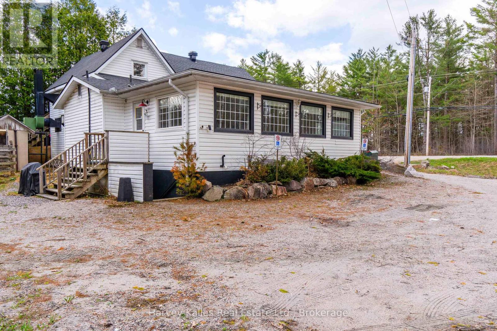 3842 MUSKOKA RD 118 W