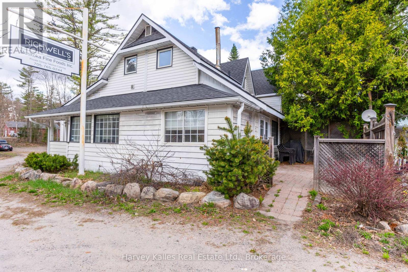 3842 MUSKOKA RD 118 W