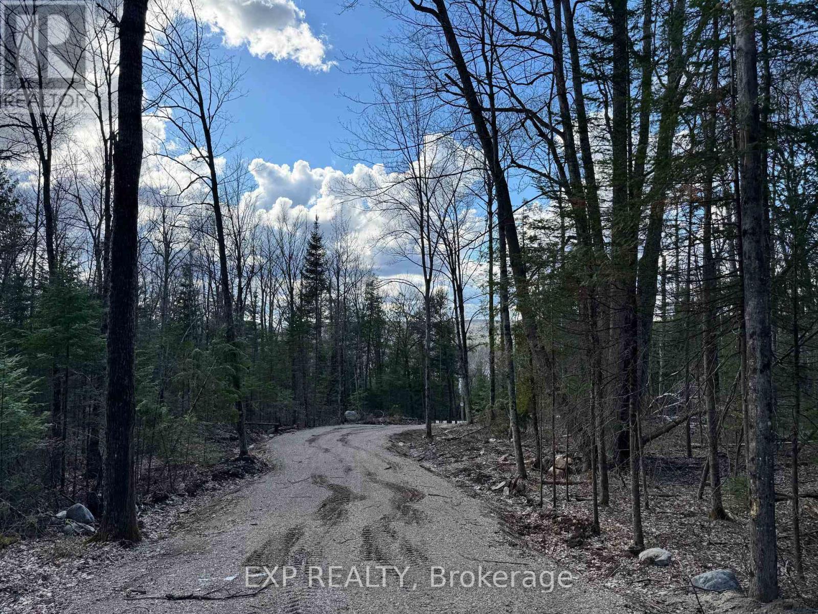 LOT 8 LAKEWOODS DRIVE
