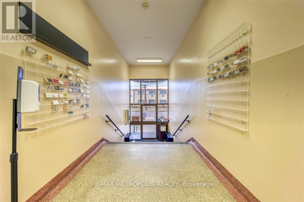B UPPER – 109 DURAND STREET