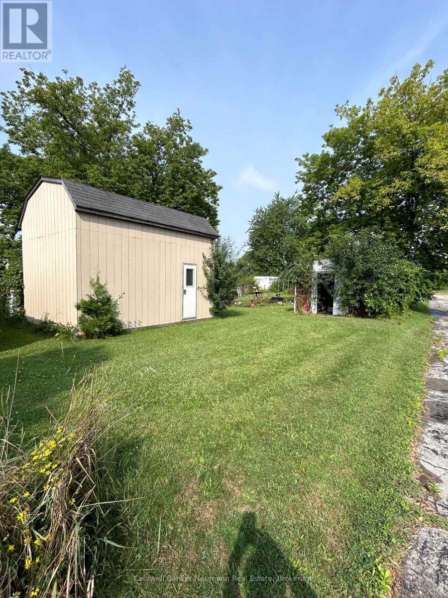 393 WOODLAWN ROAD W
