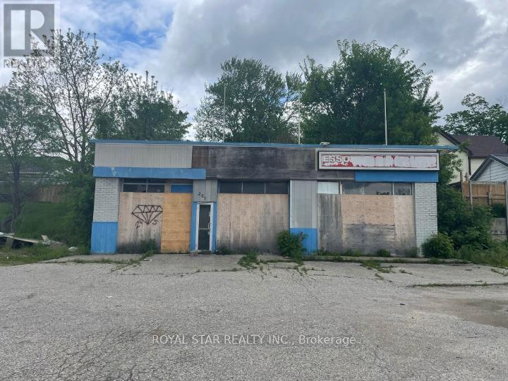 201 DUNDAS STREET