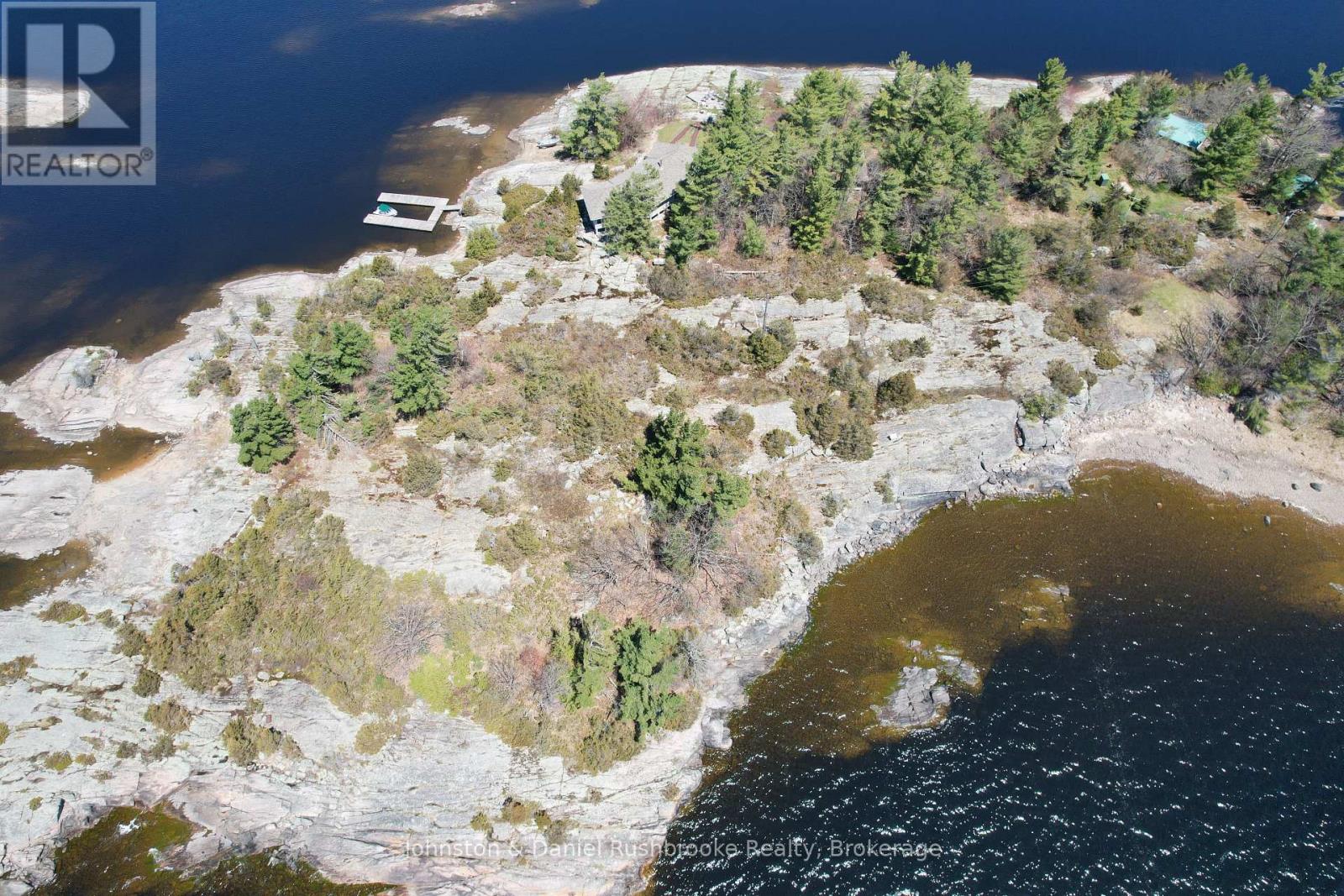 4 ISLAND 1210