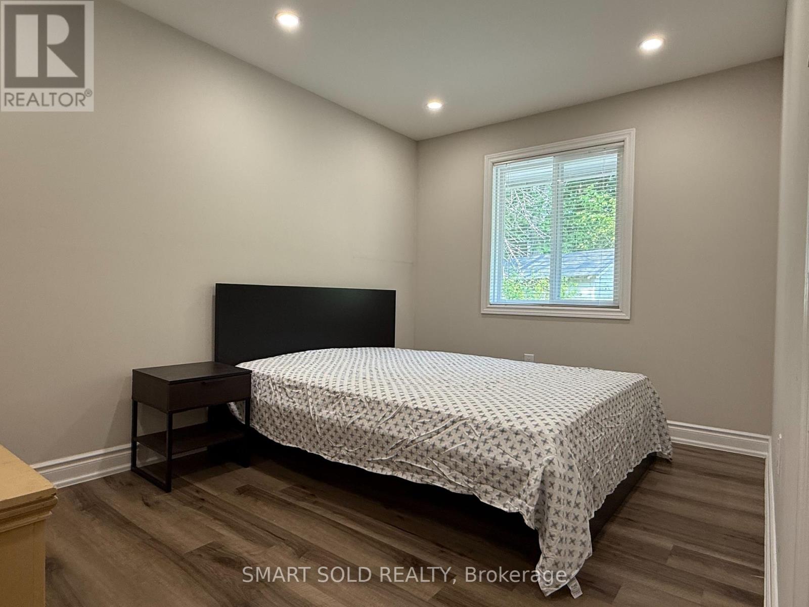 247 DUNETTE LANDING ROAD W