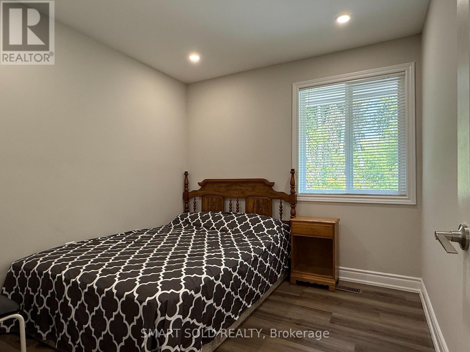 247 DUNETTE LANDING ROAD W