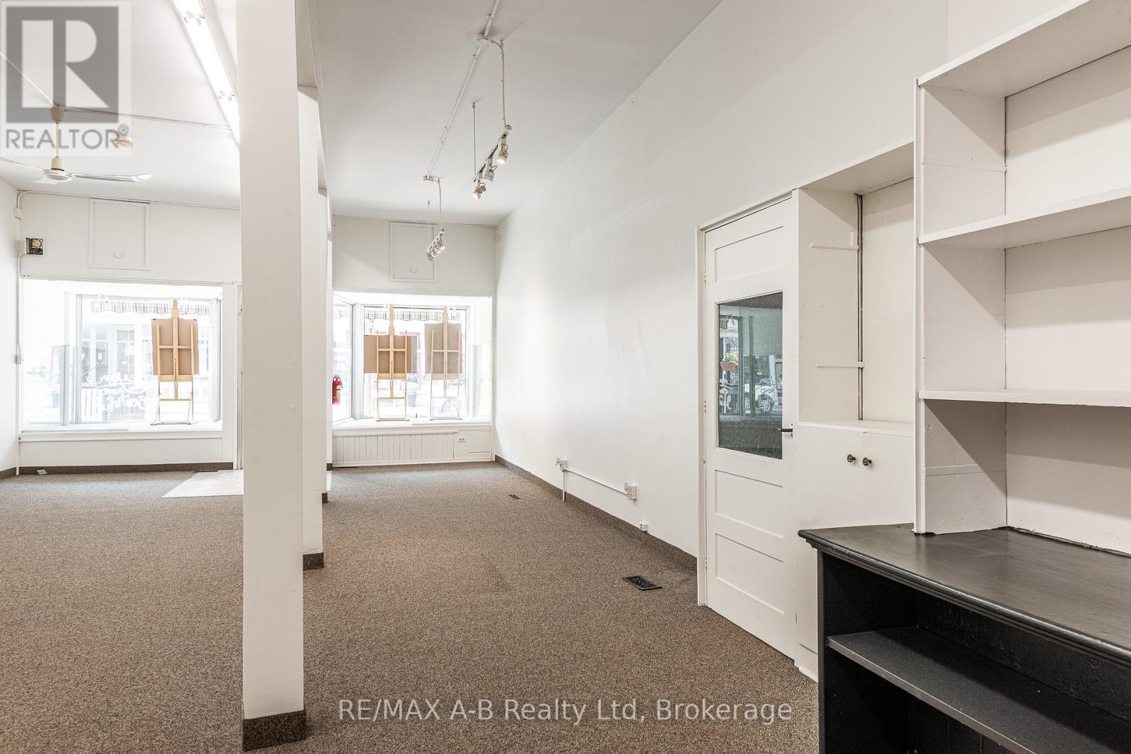 141-143 QUEEN STREET E