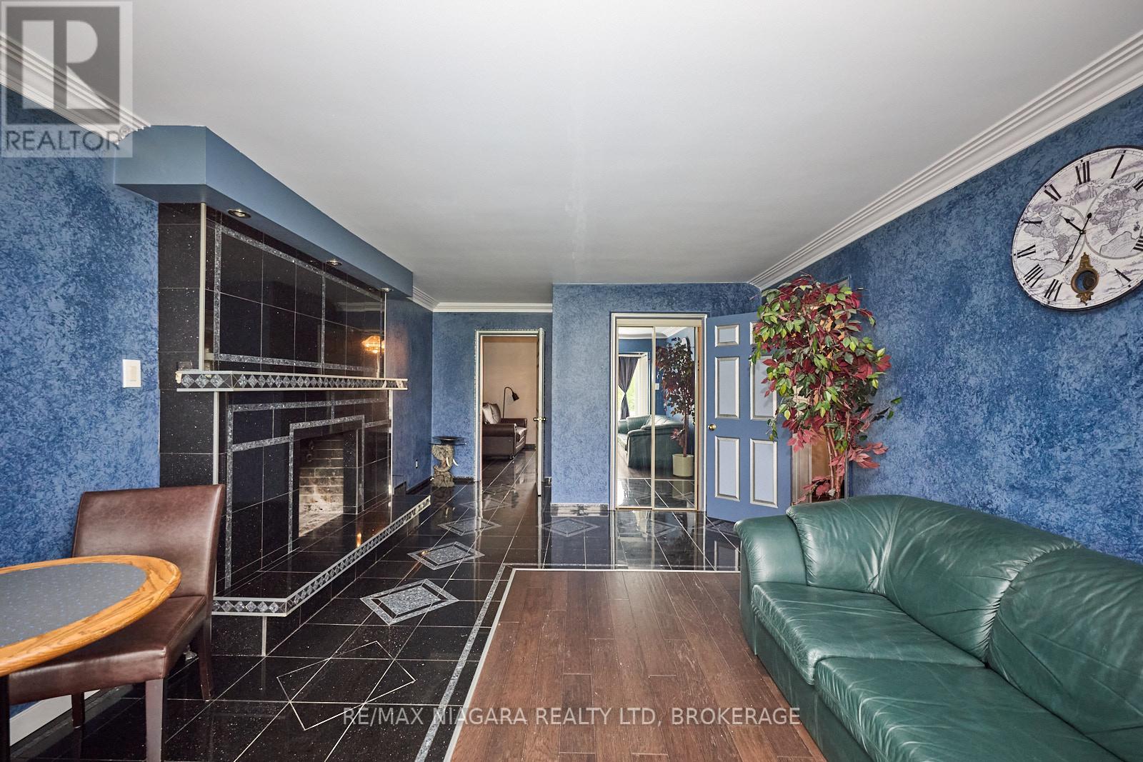10655 NIAGARA PARKWAY