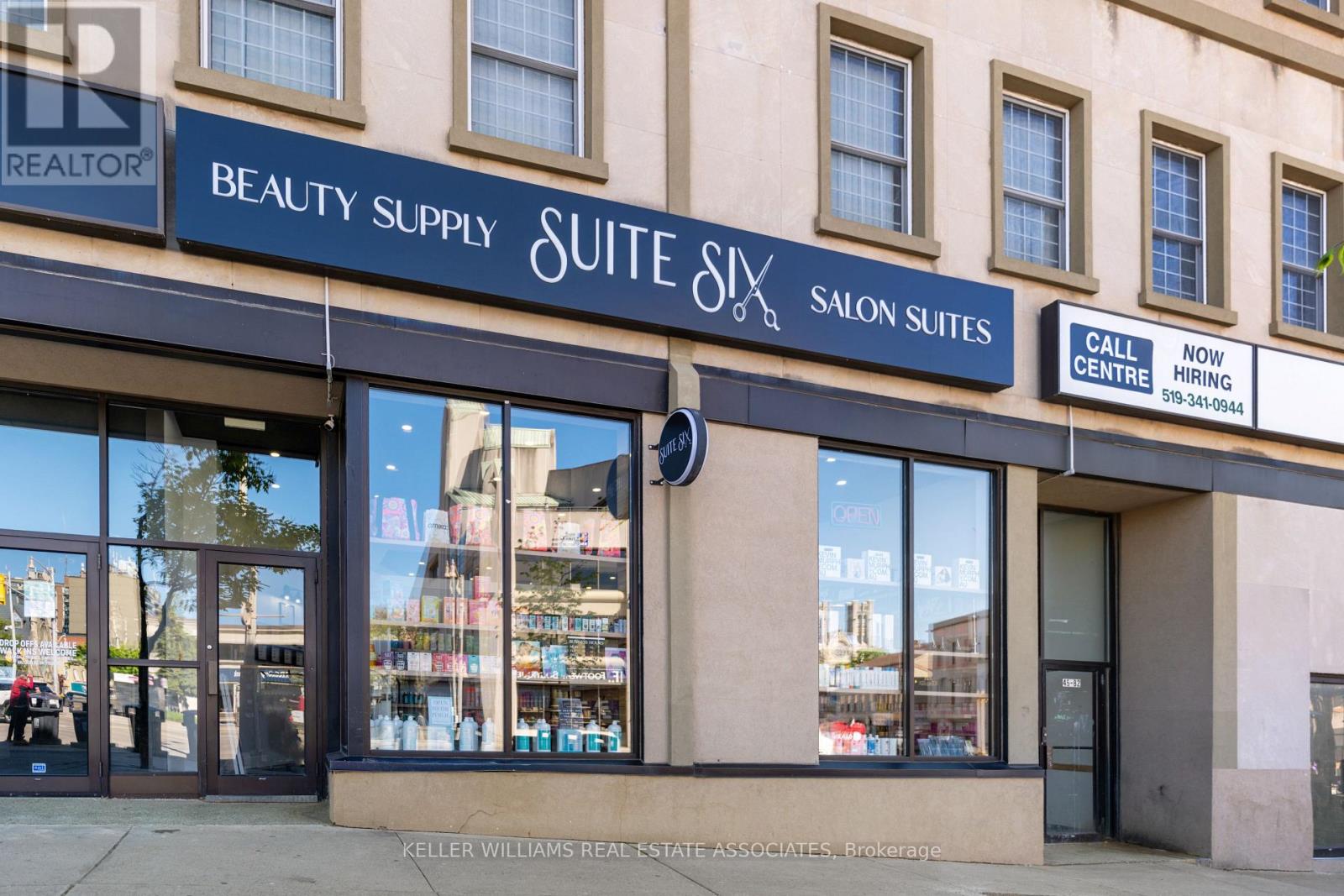 5 – 45 WYNDHAM STREET N