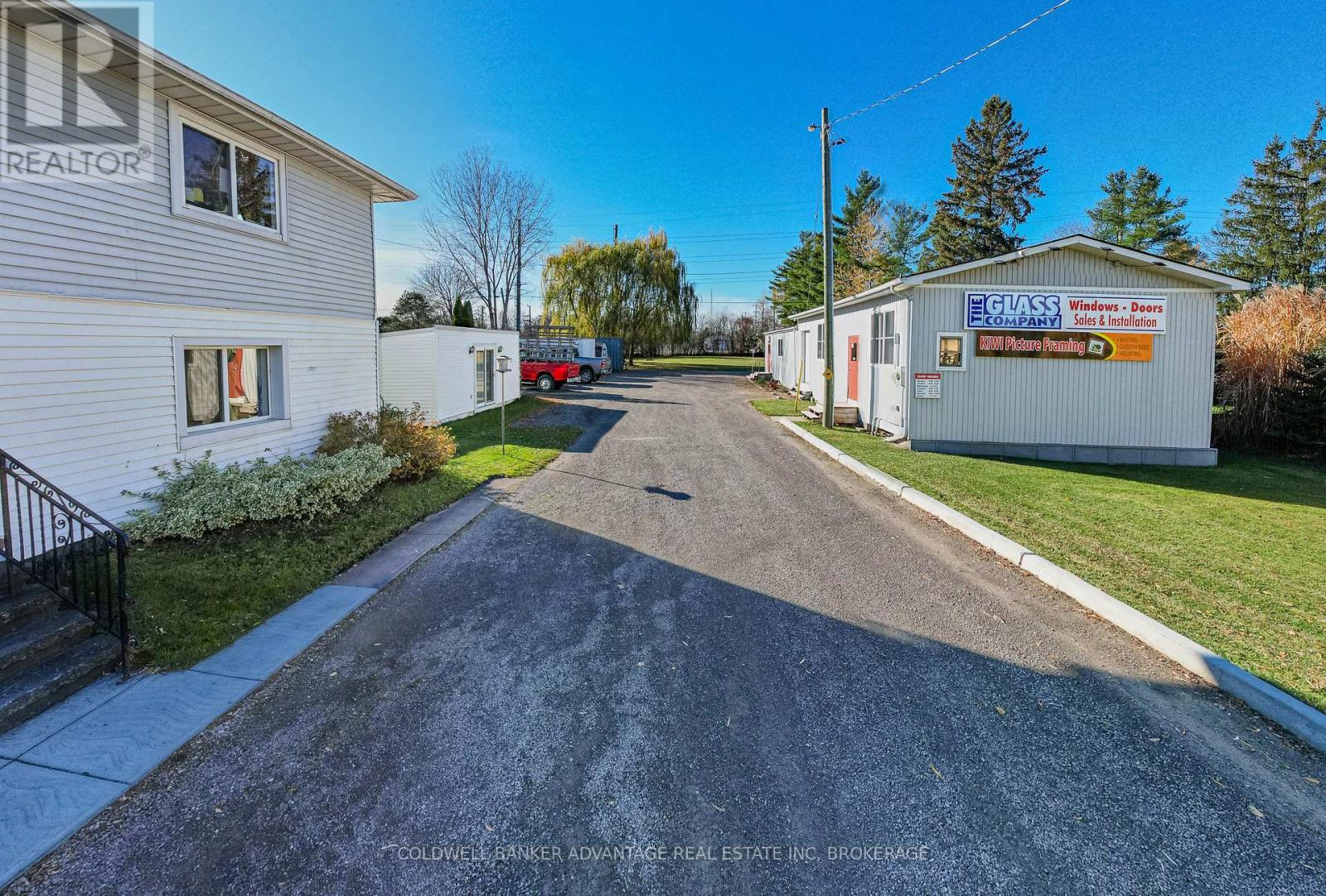 1563 THOMPSON ROAD