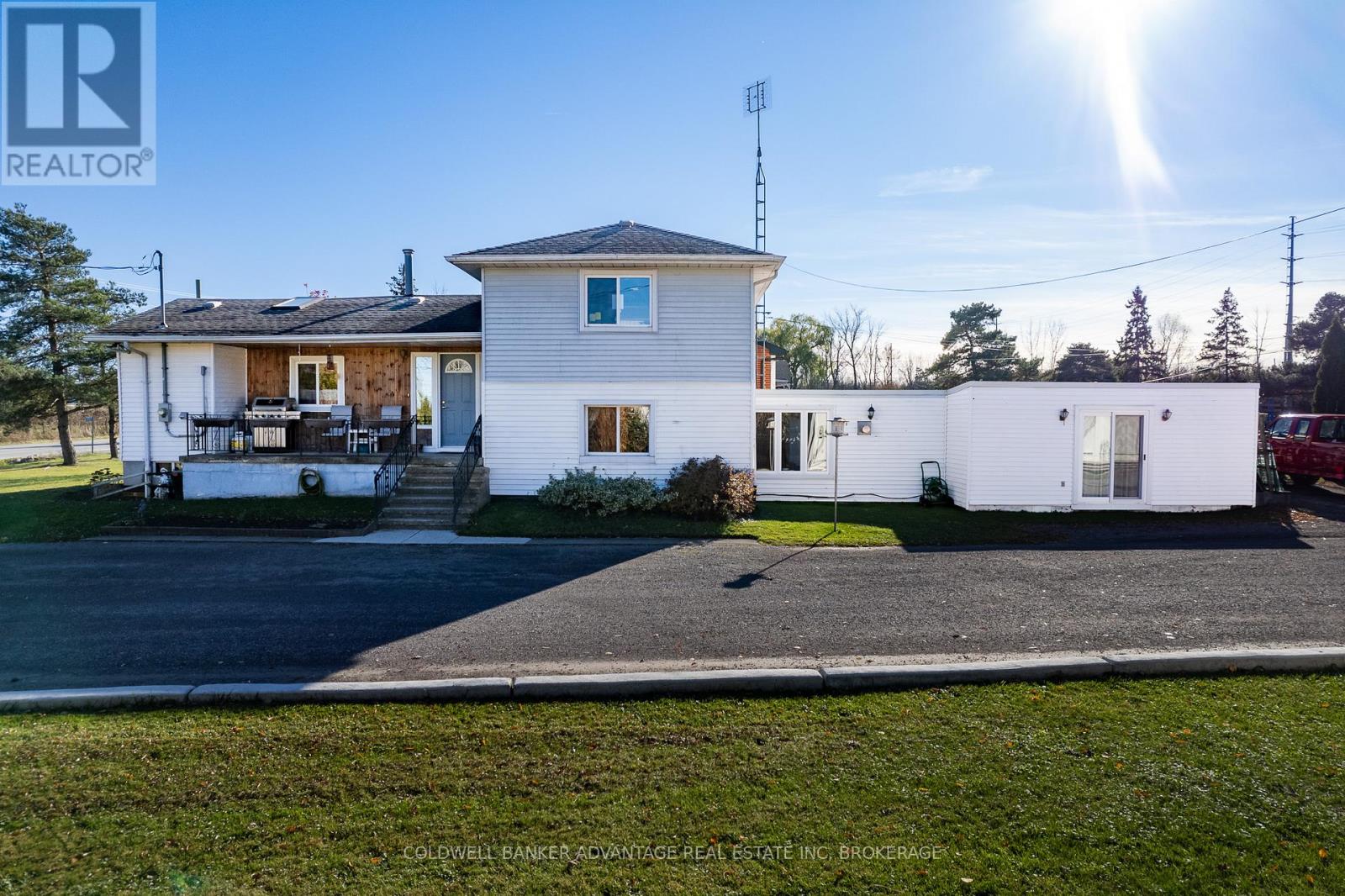 1563 THOMPSON ROAD