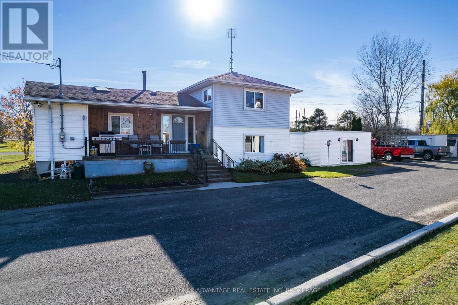 1563 THOMPSON ROAD