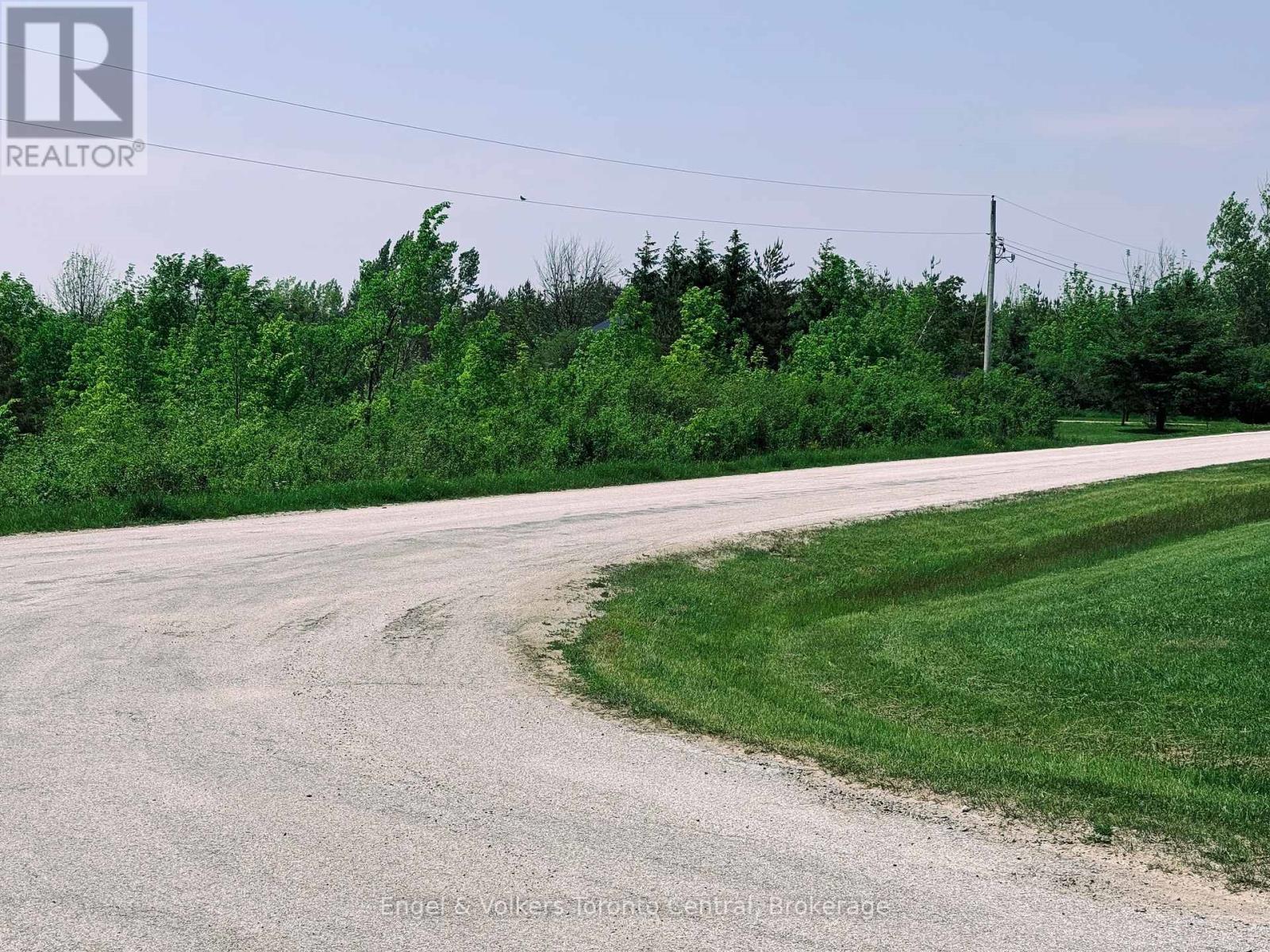 121 ROBERTSON AVENUE