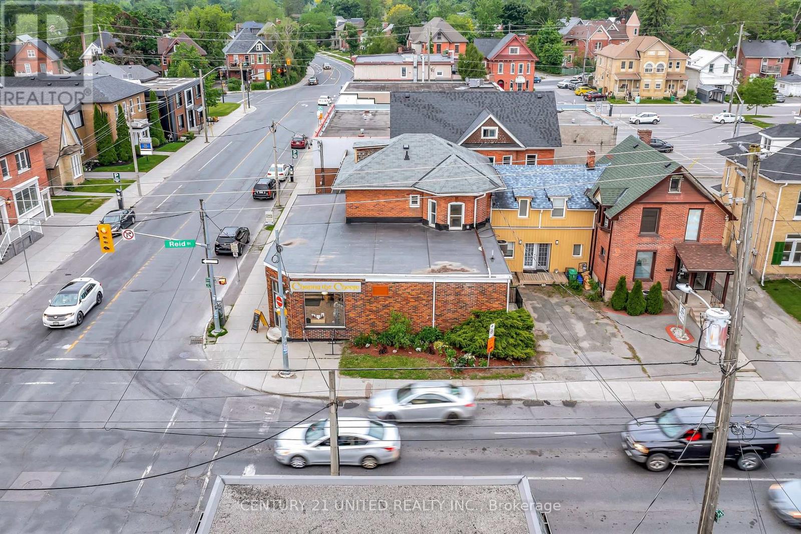 330-334 CHARLOTTE STREET W