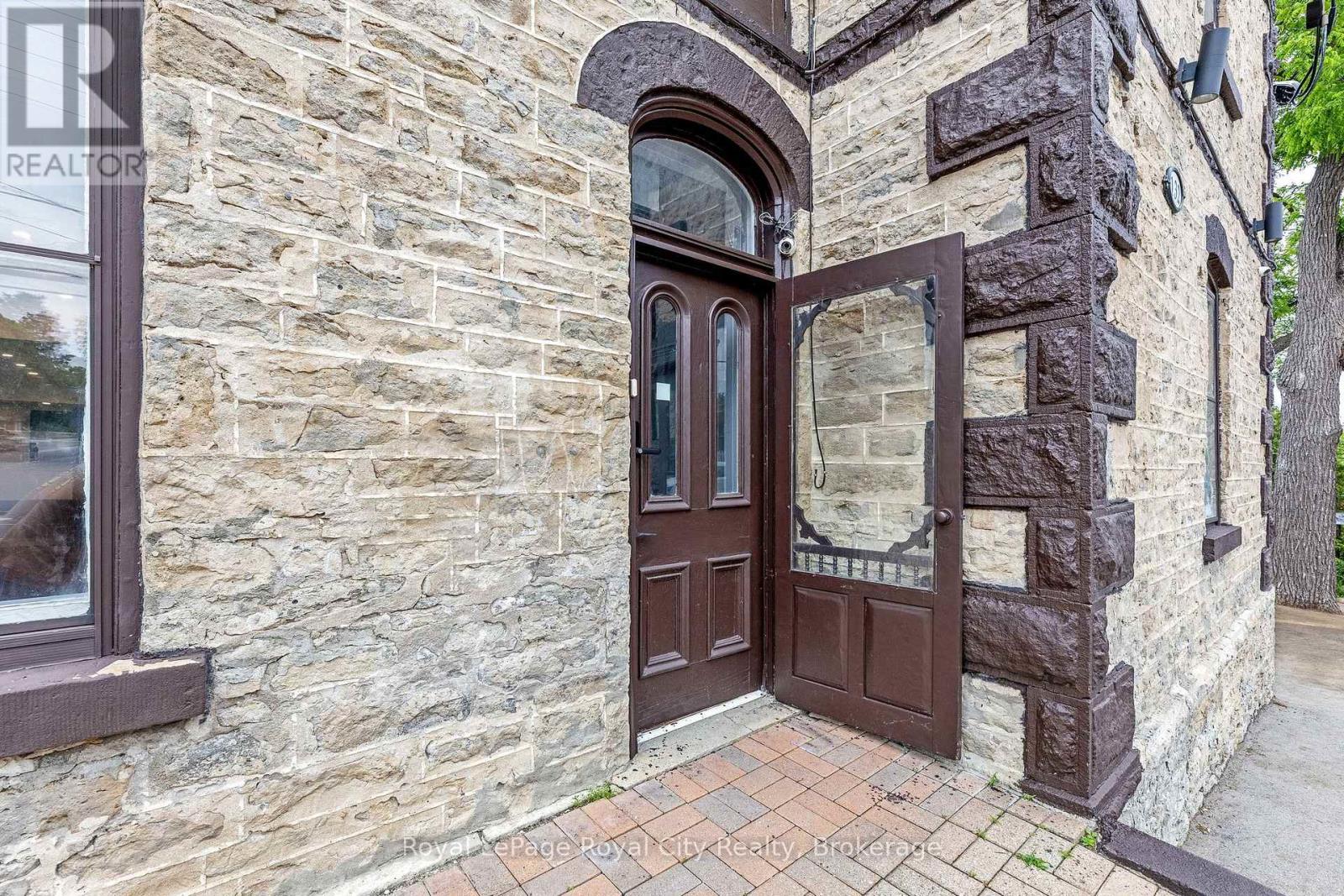 UNIT B – 132 MAIN STREET S