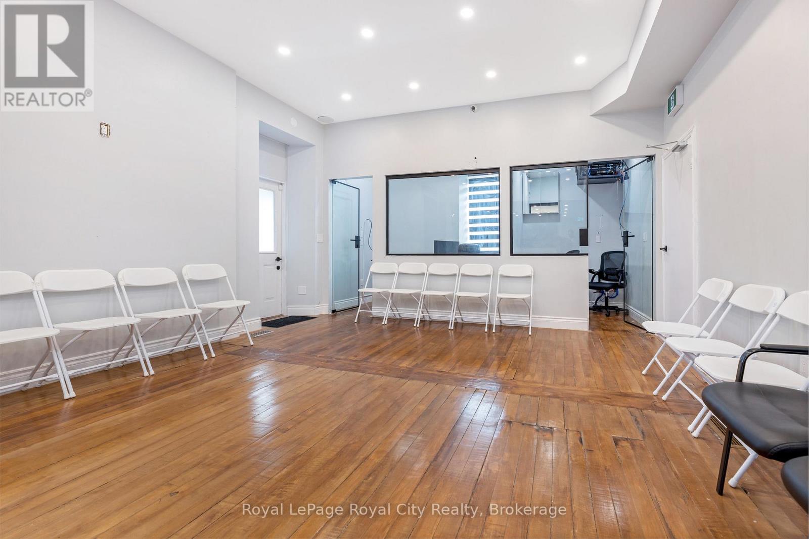 UNIT B – 132 MAIN STREET S
