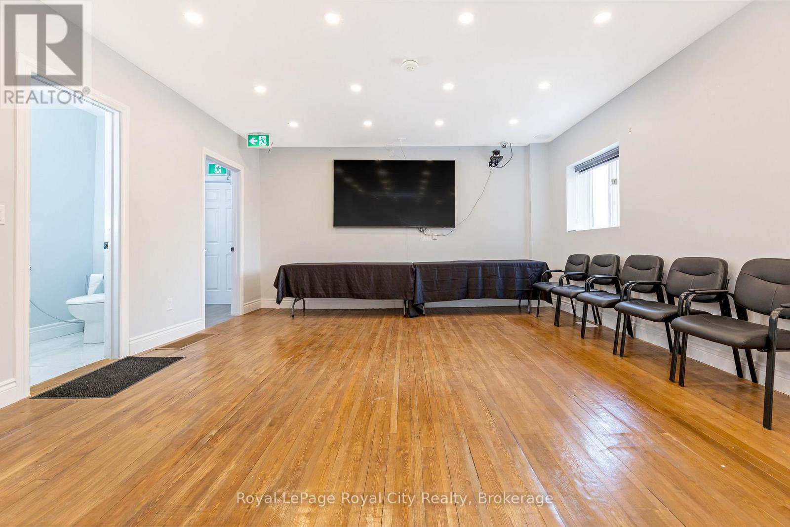 UNIT B – 132 MAIN STREET S