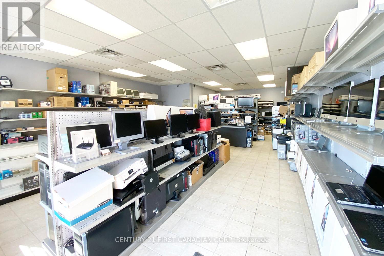 21 – 1362 LAMBTON MALL ROAD
