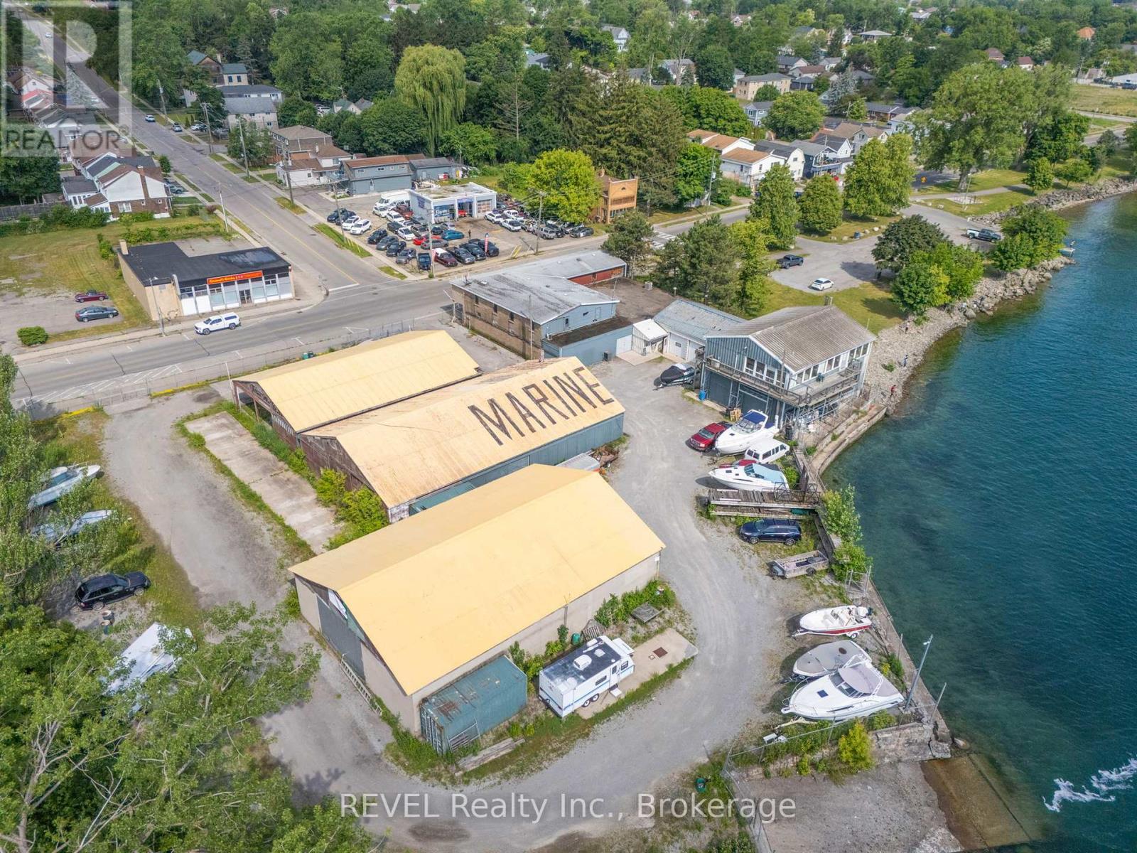 162 NIAGARA BOULEVARD