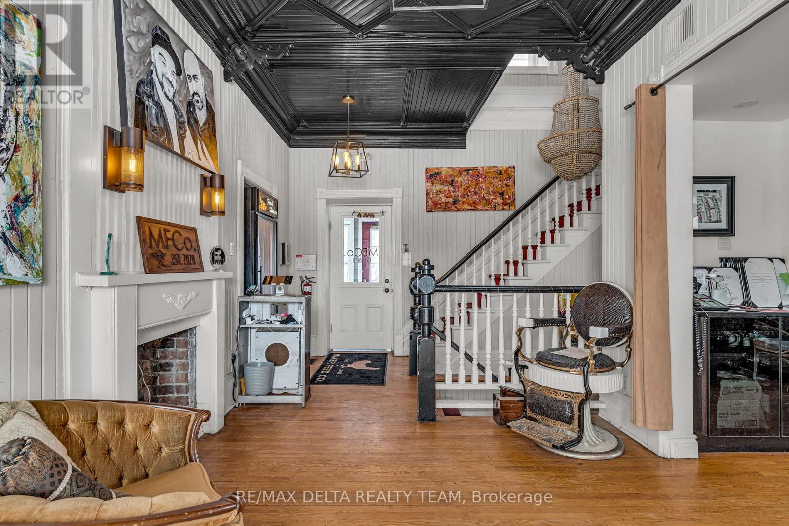 2607 OLD MONTREAL ROAD