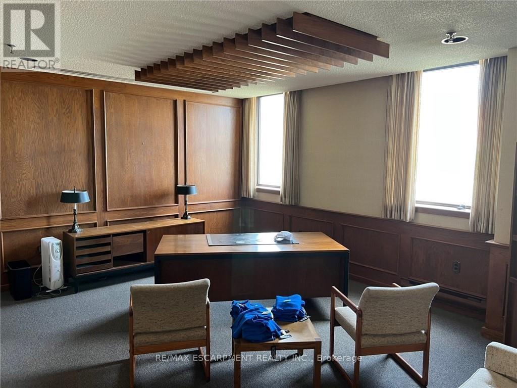 OFFICE – 390 SECOND AVENUE W