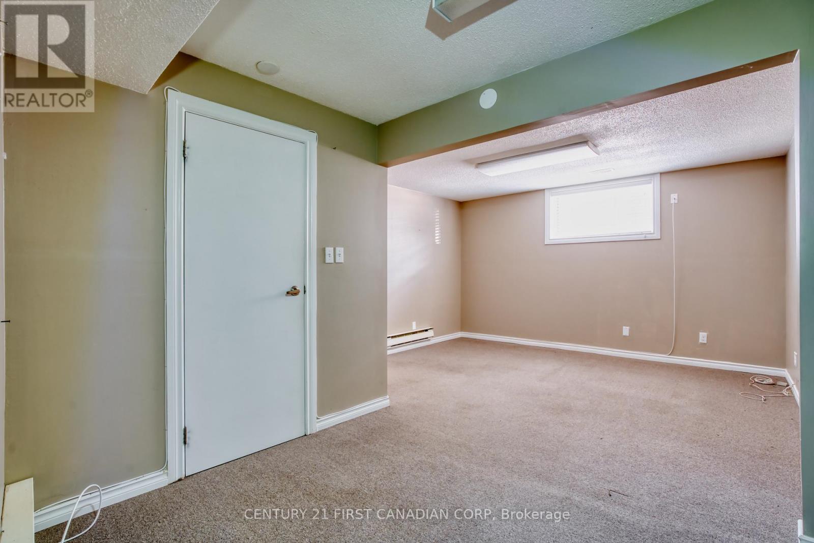 UNIT 5-6 – 89 WHARNCLIFFE ROAD N