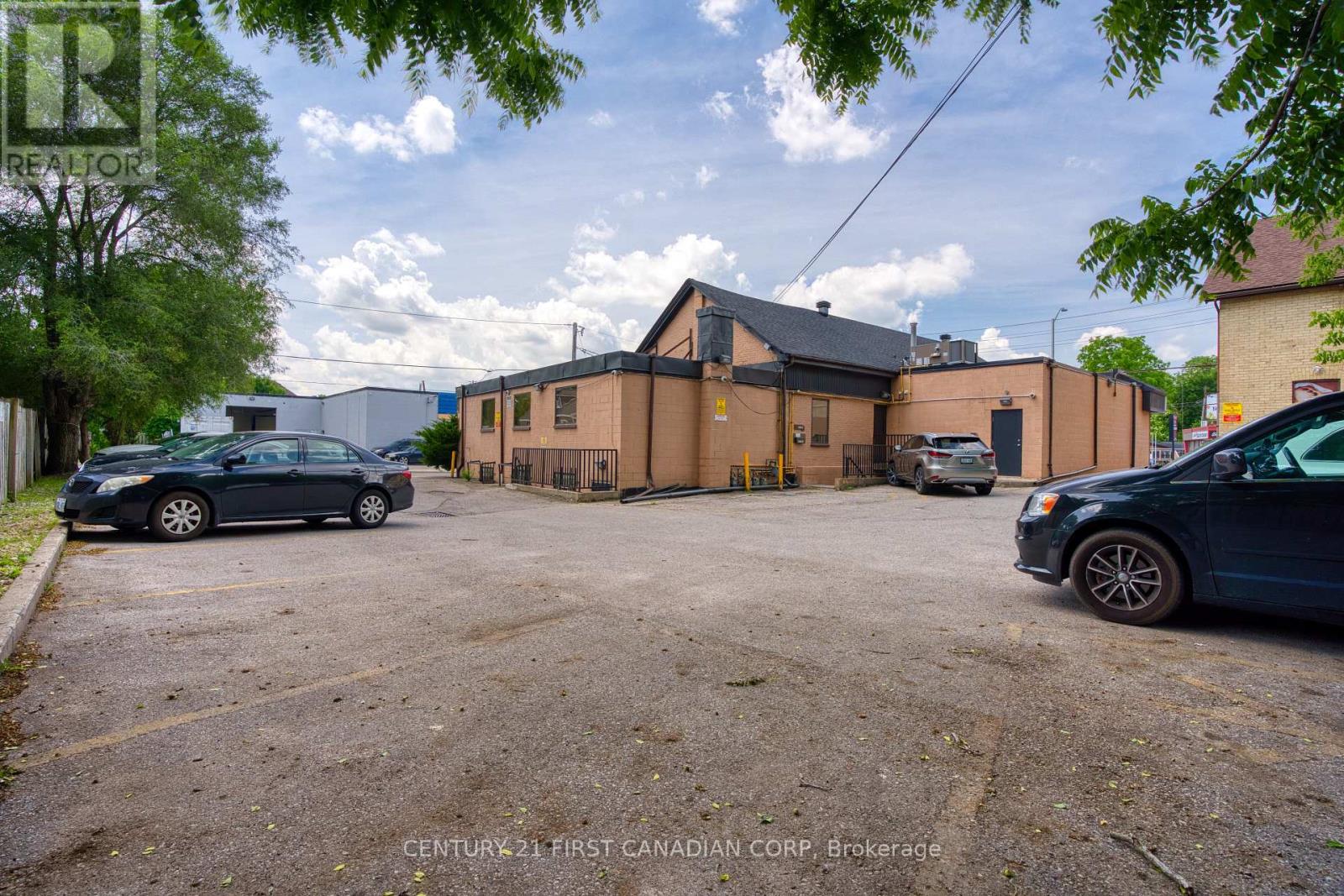 UNIT 7 – 89 WHARNCLIFFE ROAD N