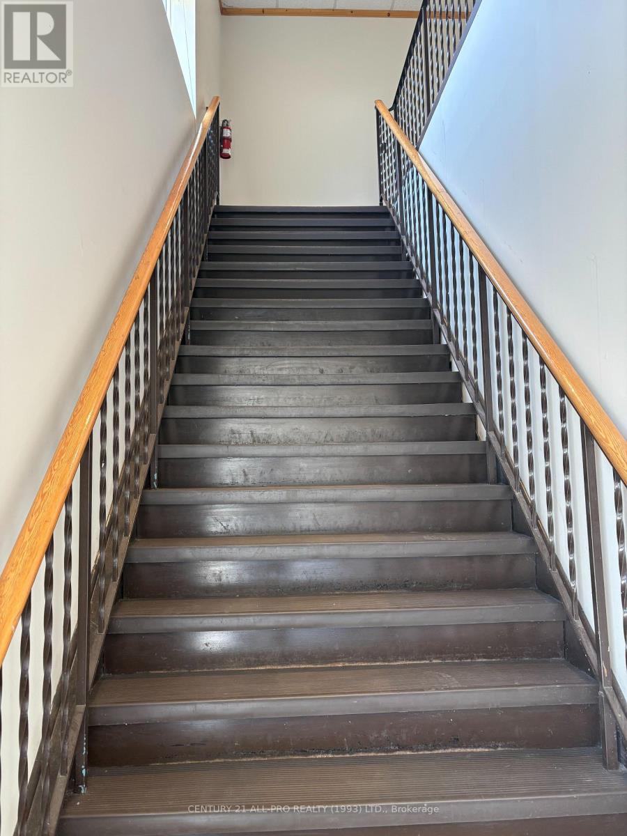 1F – 609 WILLIAM STREET