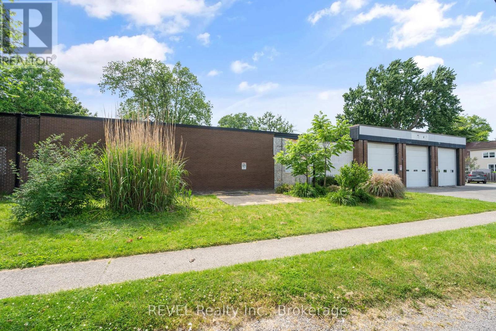 271 RIDGEWAY ROAD