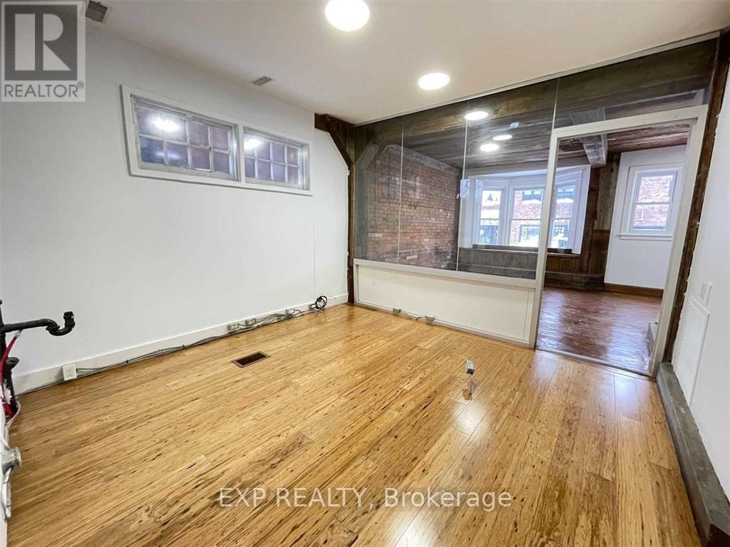229 LOCKE STREET S
