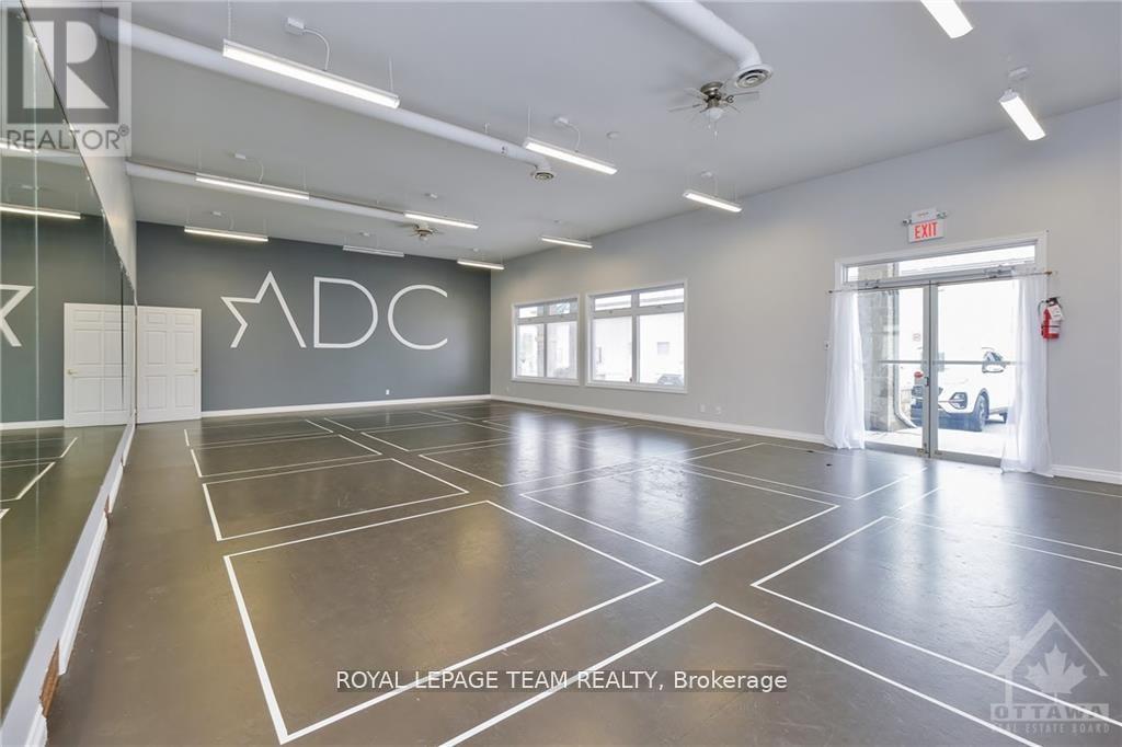 UNIT 1A – 453 OTTAWA STREET