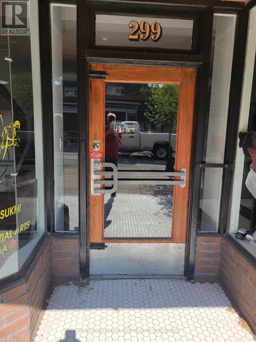 UNIT C – 299 OTTAWA STREET N