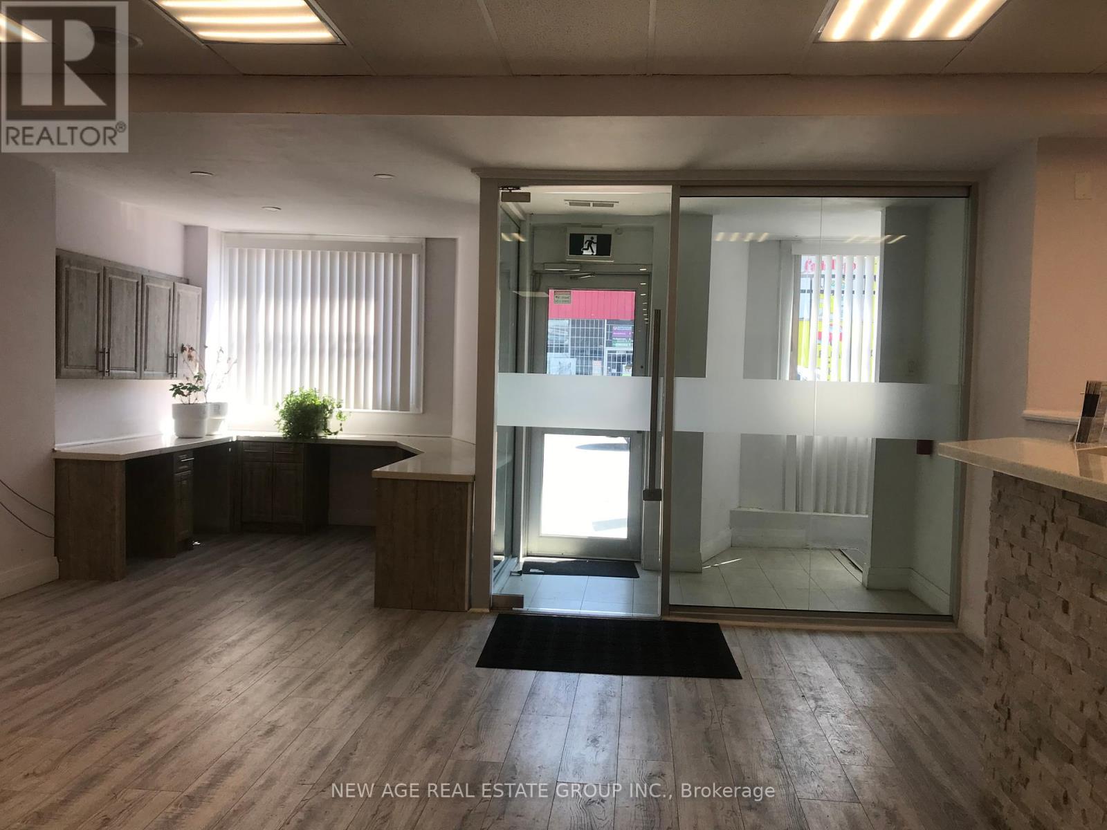 OFF#1 – 279 KENILWORTH AVENUE N