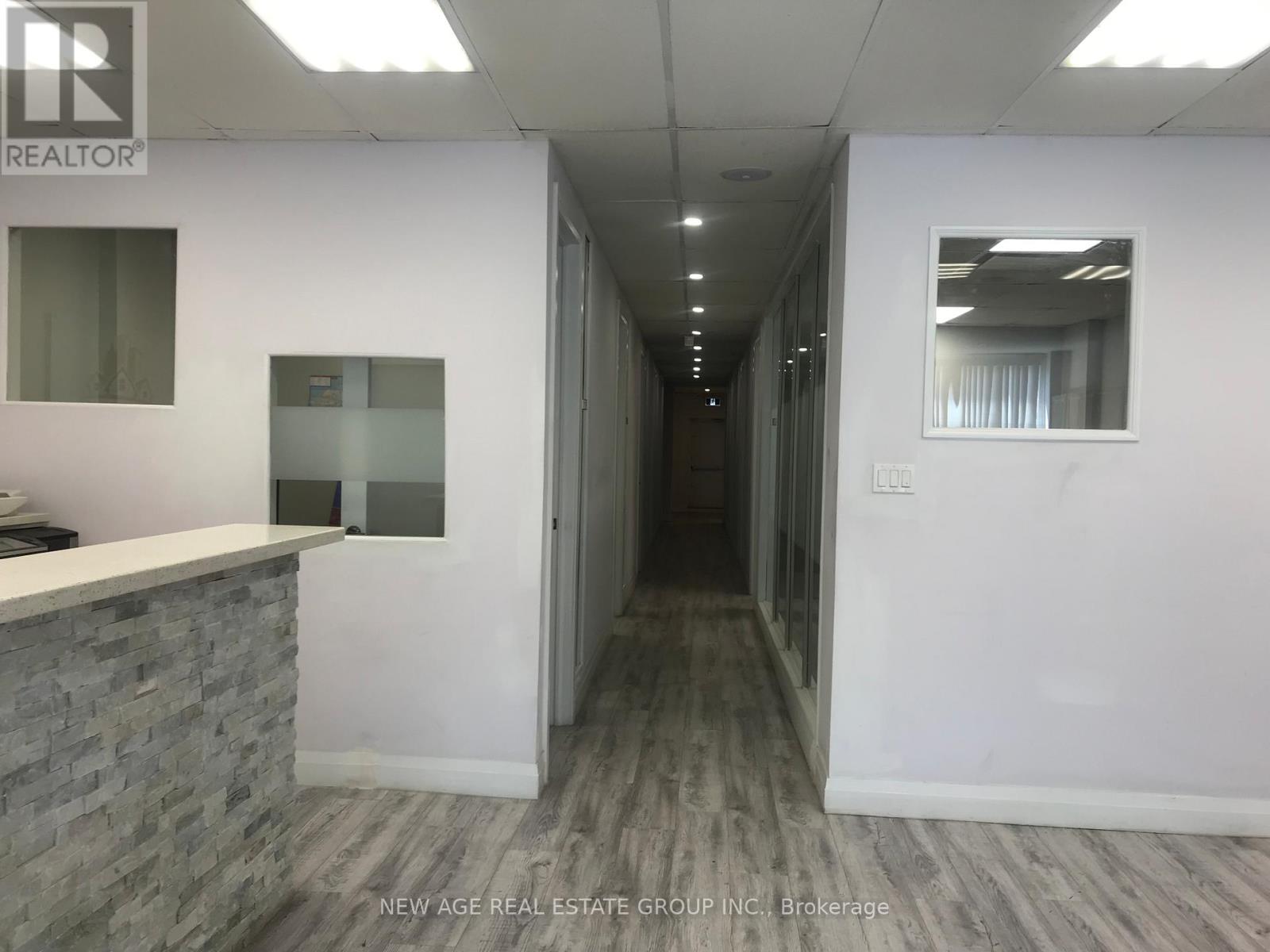 OFF#1 – 279 KENILWORTH AVENUE N