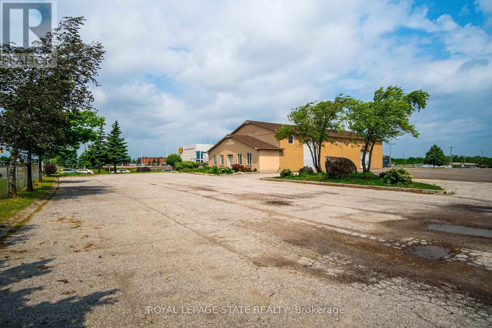 1625 STONE CHURCH ROAD E