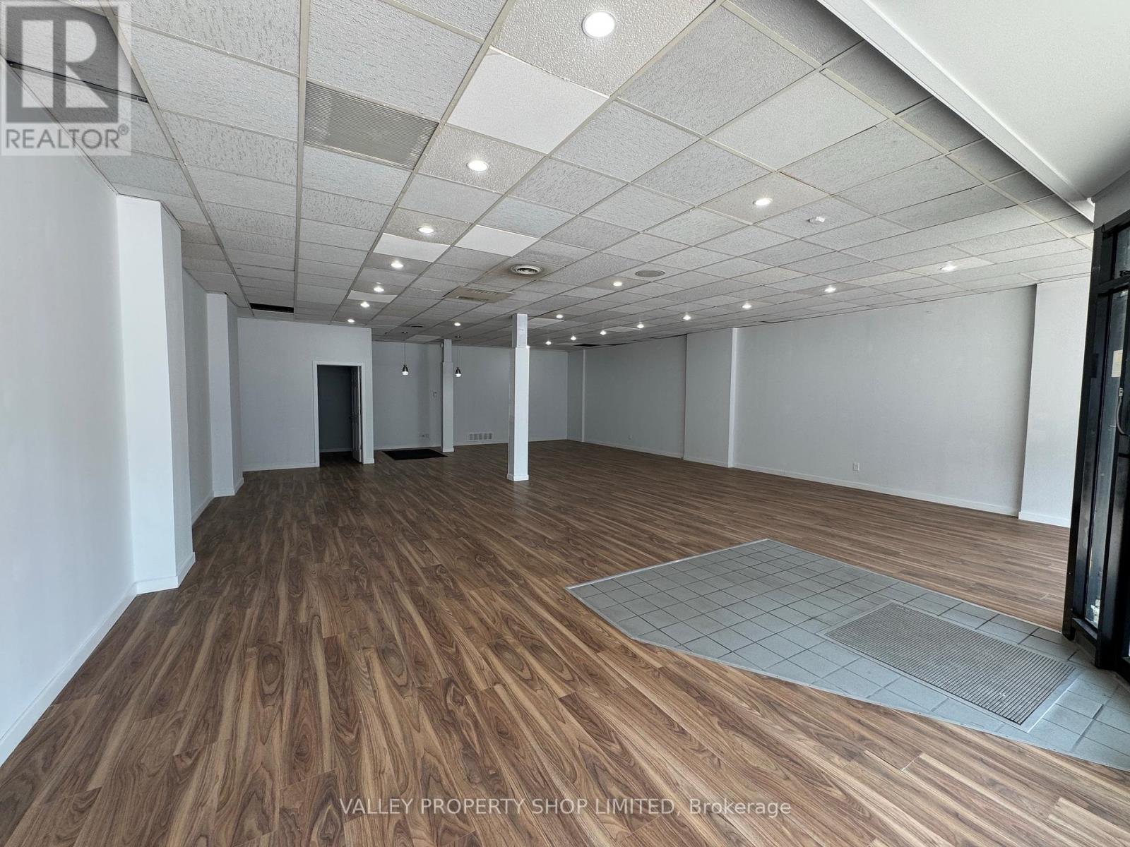 213 PEMBROKE STREET W