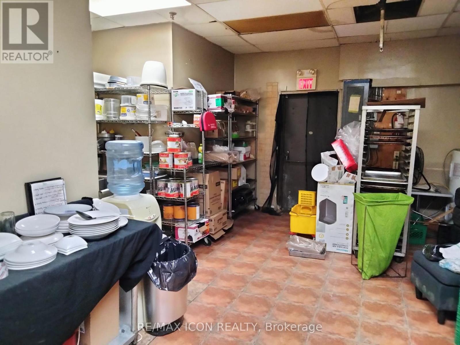 10 & 11 – 775 SOUTHDALE RD ROAD E
