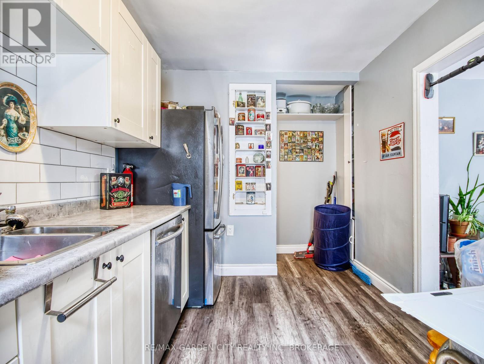144 WELLAND AVENUE