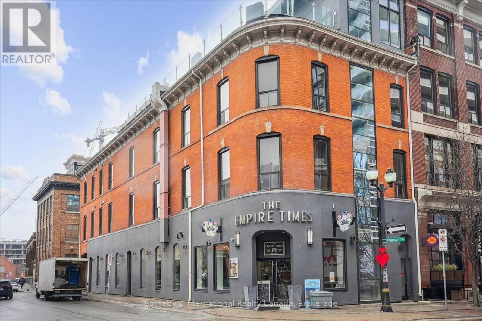 200 – 41 KING WILLIAM STREET