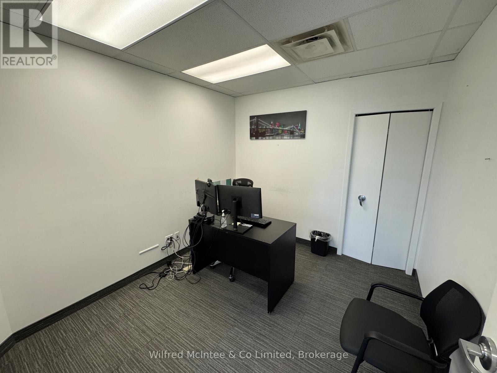 201 – 200 MCNABB STREET