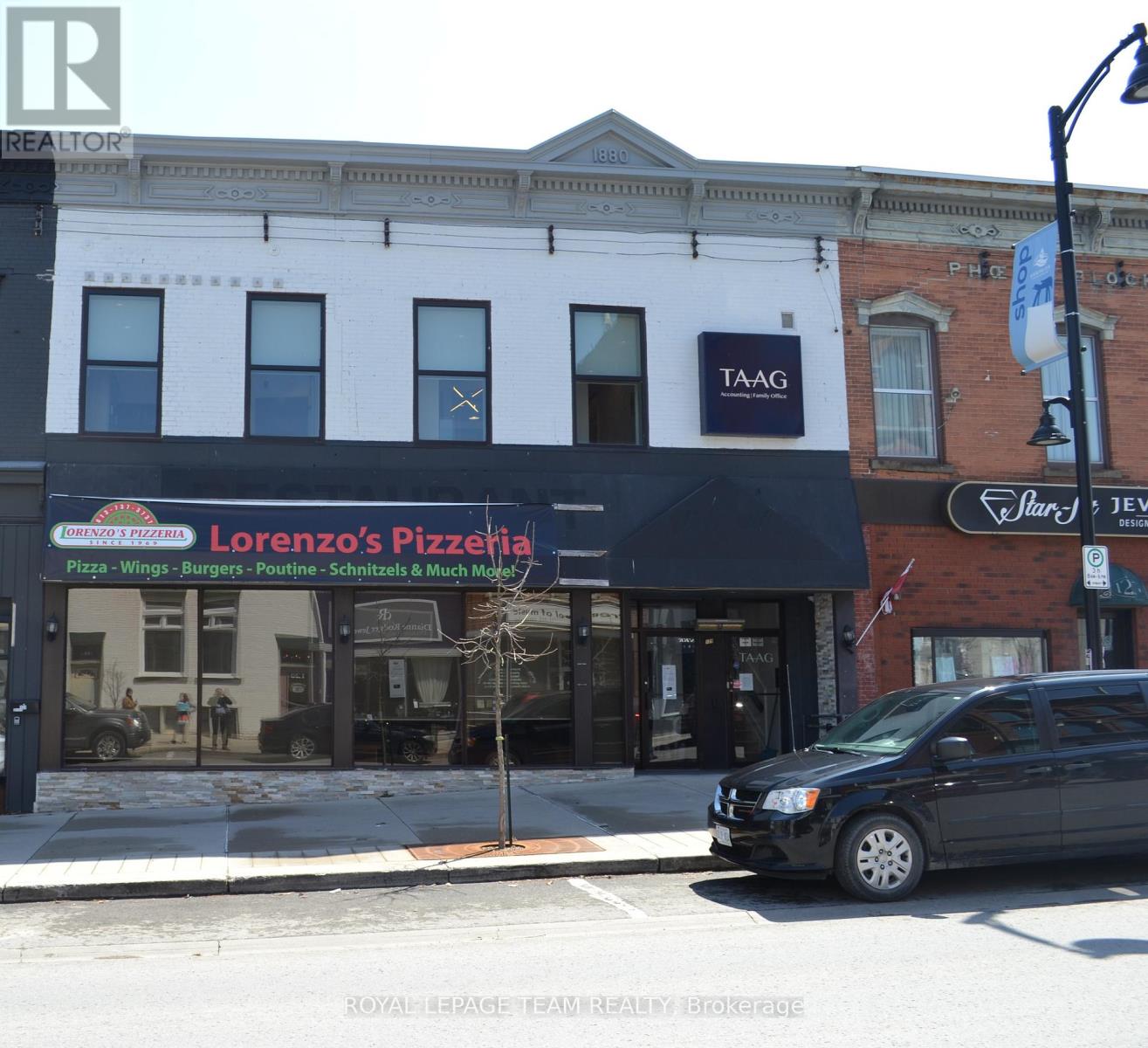 129 JOHN STREET N