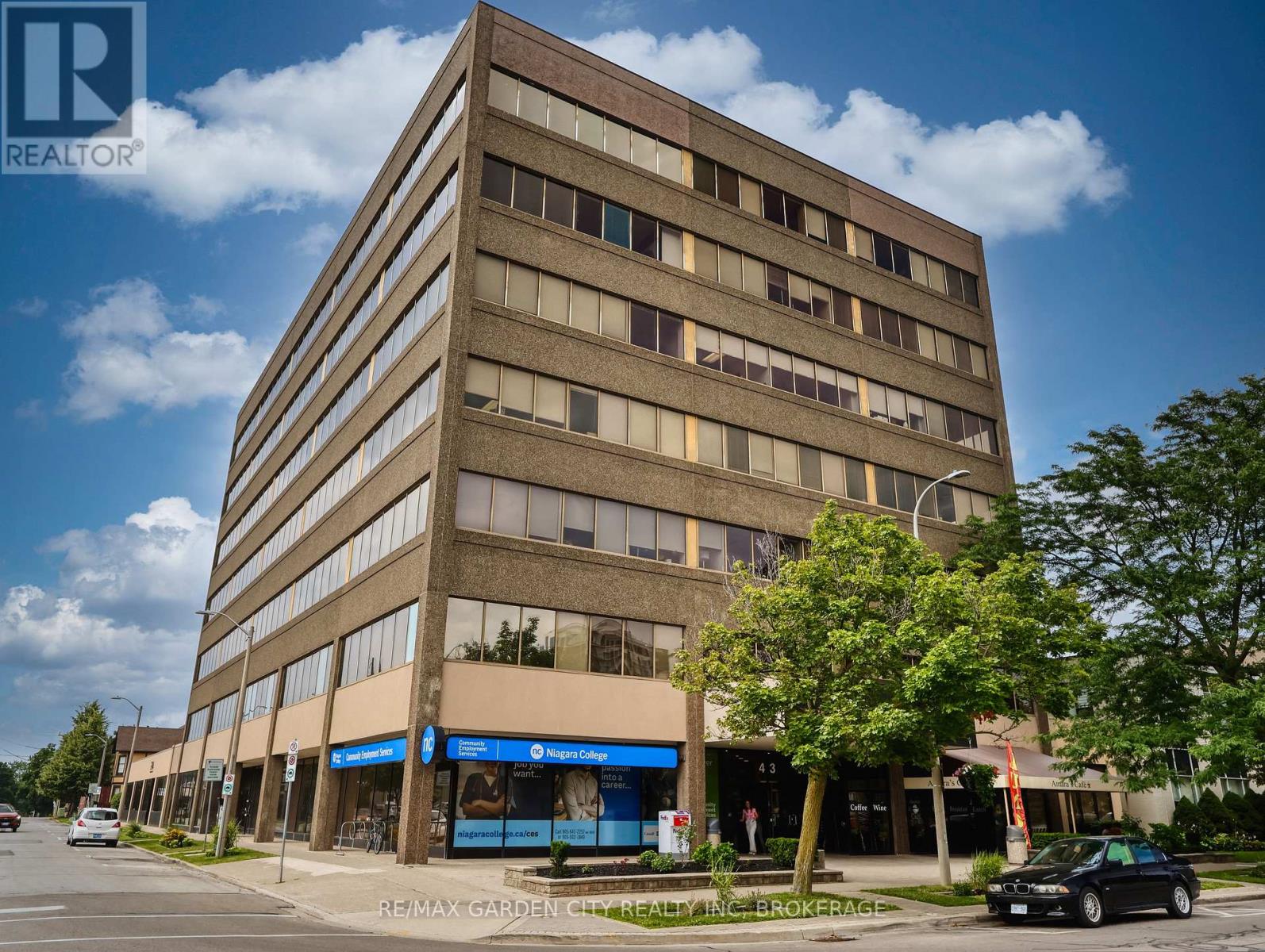 504 – 43 CHURCH STREET