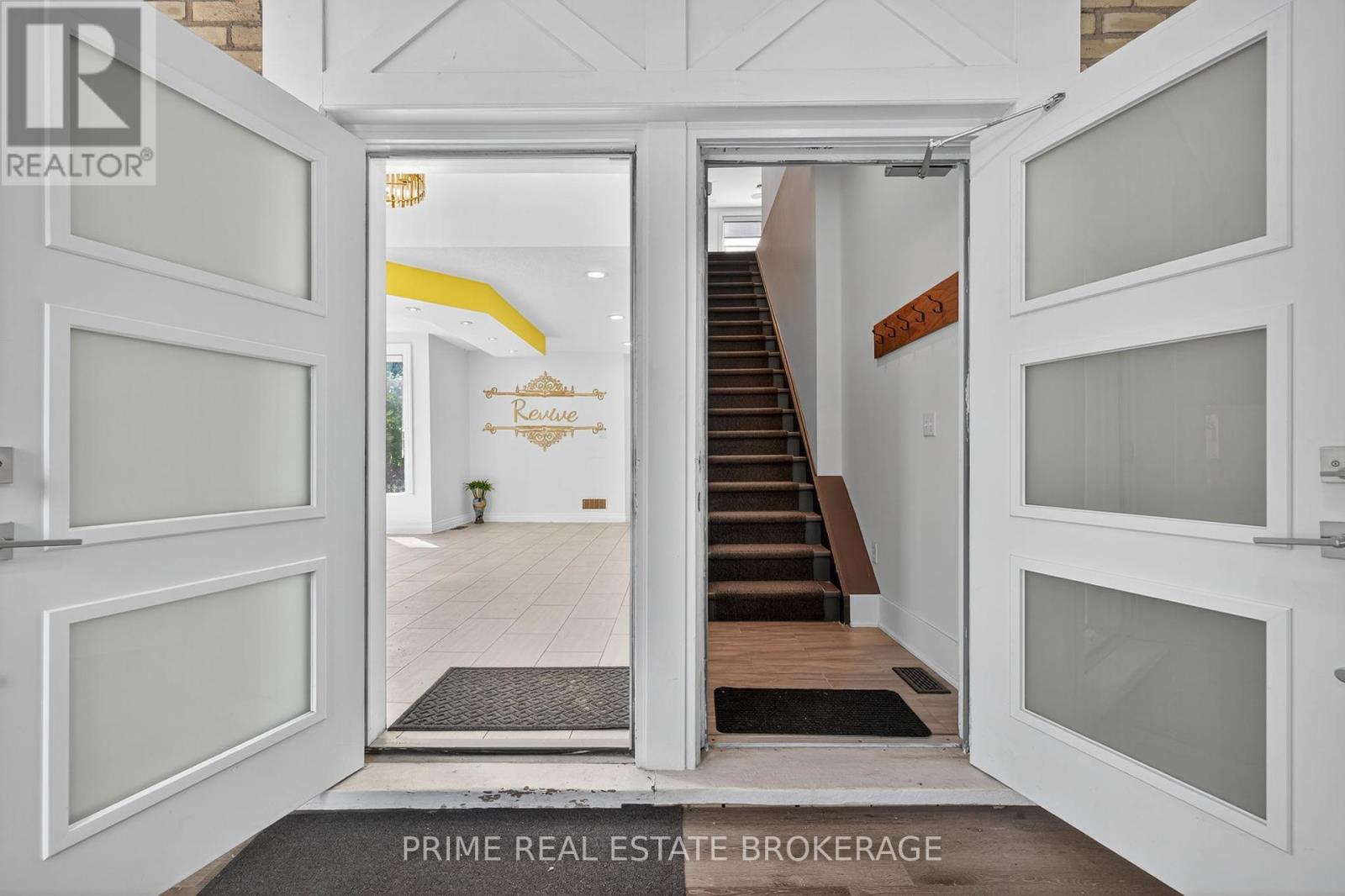 281 OXFORD STREET E