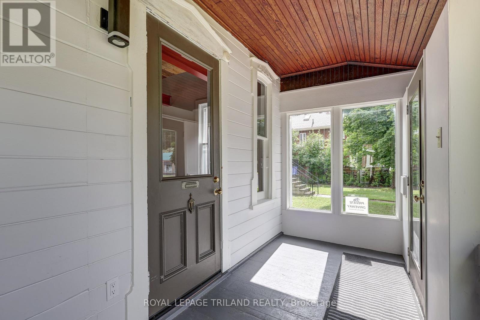 351 OXFORD STREET E