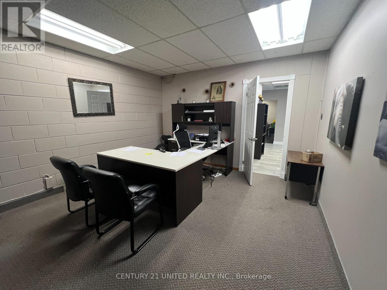 15 – 1600 LANSDOWNE STREET