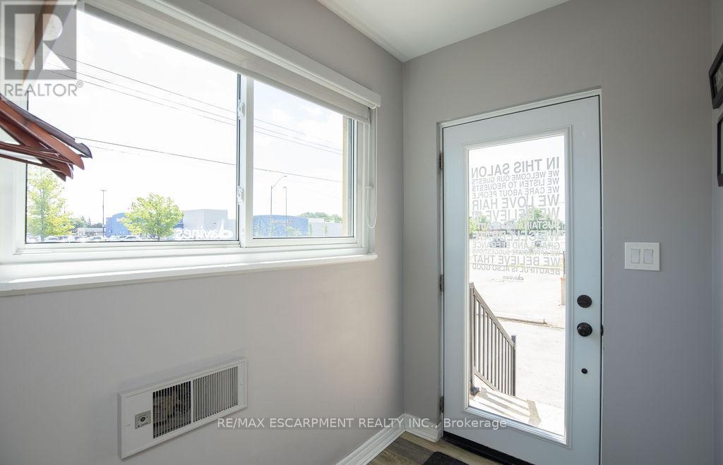 664 UPPER JAMES STREET