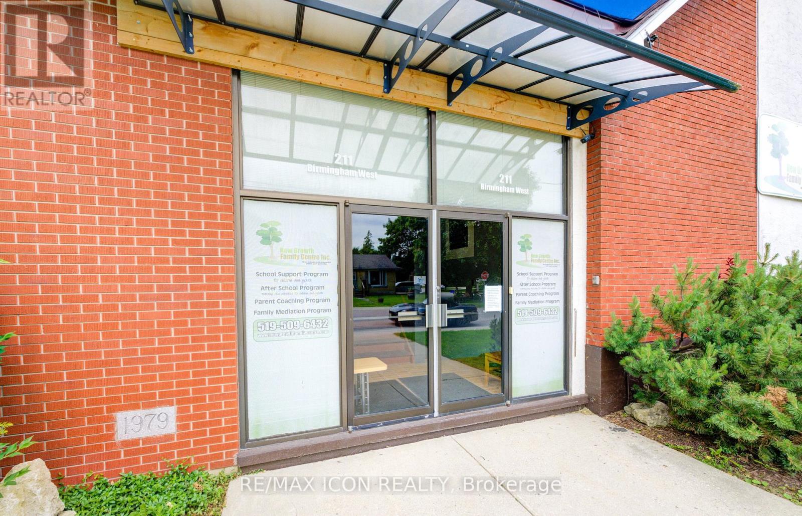 211 BIRMINGHAM STREET W