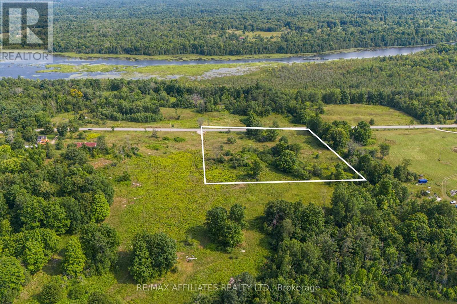 816 BENNETT LAKE ROAD
