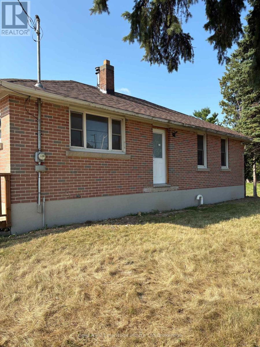 560 UNIT “B” ATHLONE AVENUE