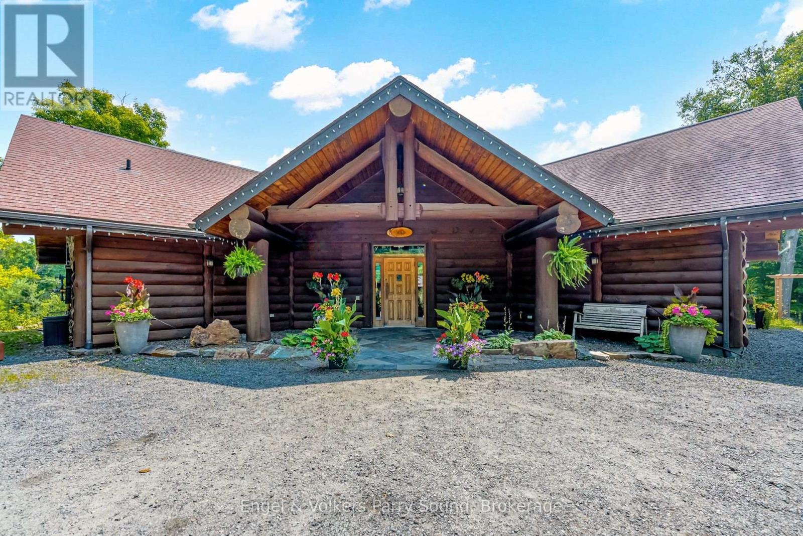 9 LITTLE BEAVER BOULEVARD