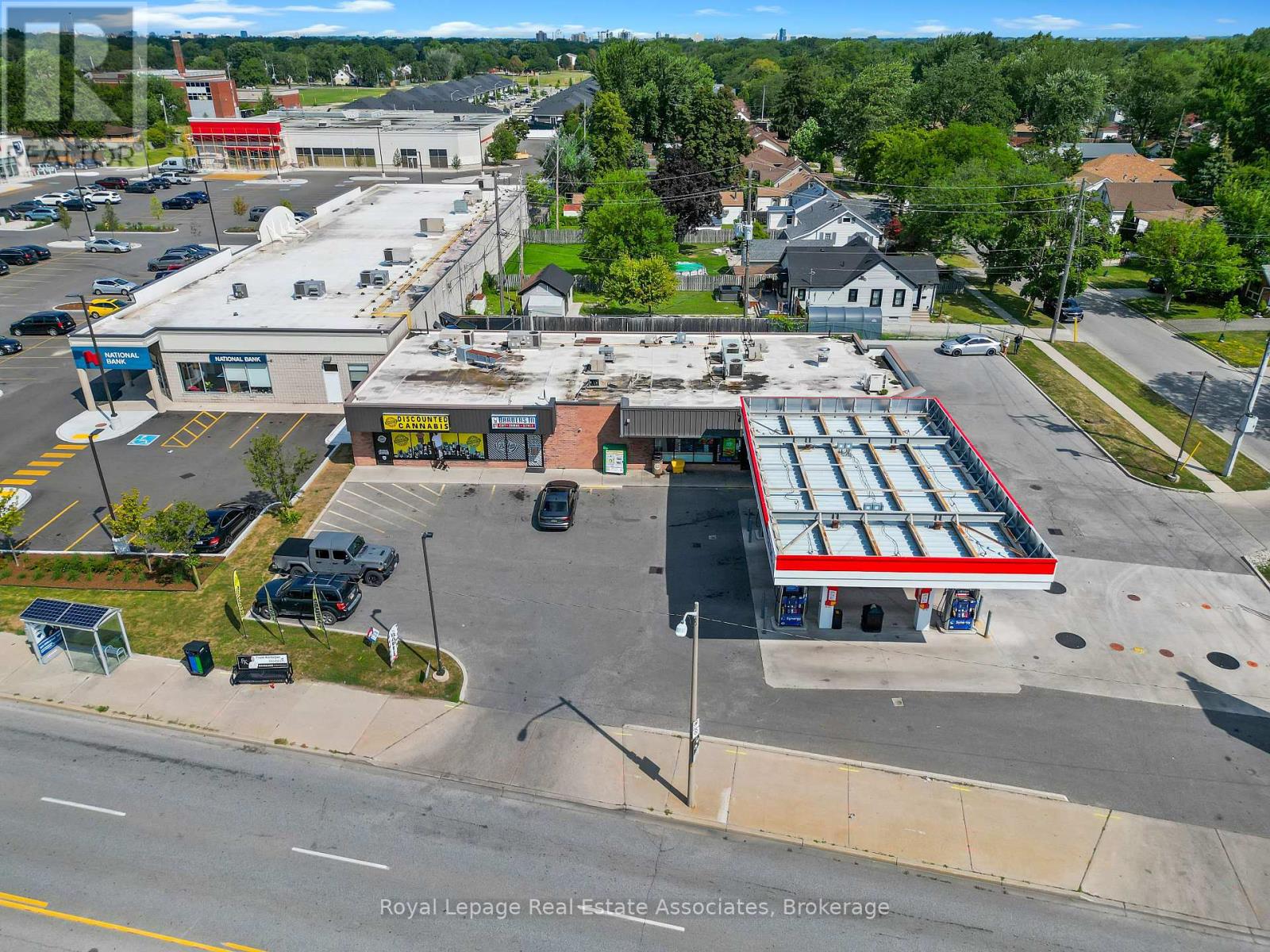 5124 TECUMSEH ROAD E